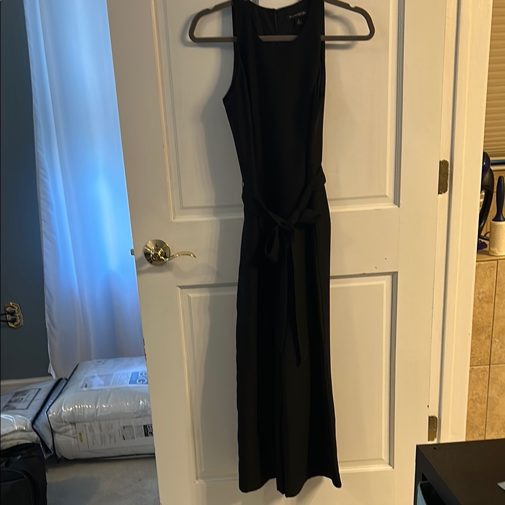 Banana Republic Elegant Black Sleeveless jumpsuit with wide leg and belt